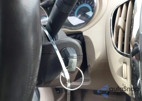 2012 Buick Lacrosse Leather Group z USA, uszkodzony, nr VIN 1G4GC5ER2CF194411